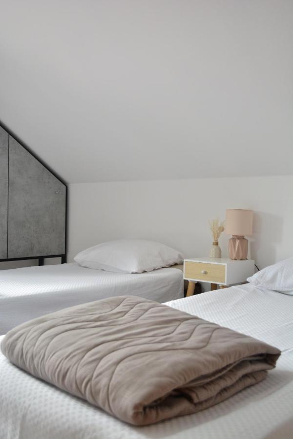 Apartman L&M 采蒂涅 外观 照片