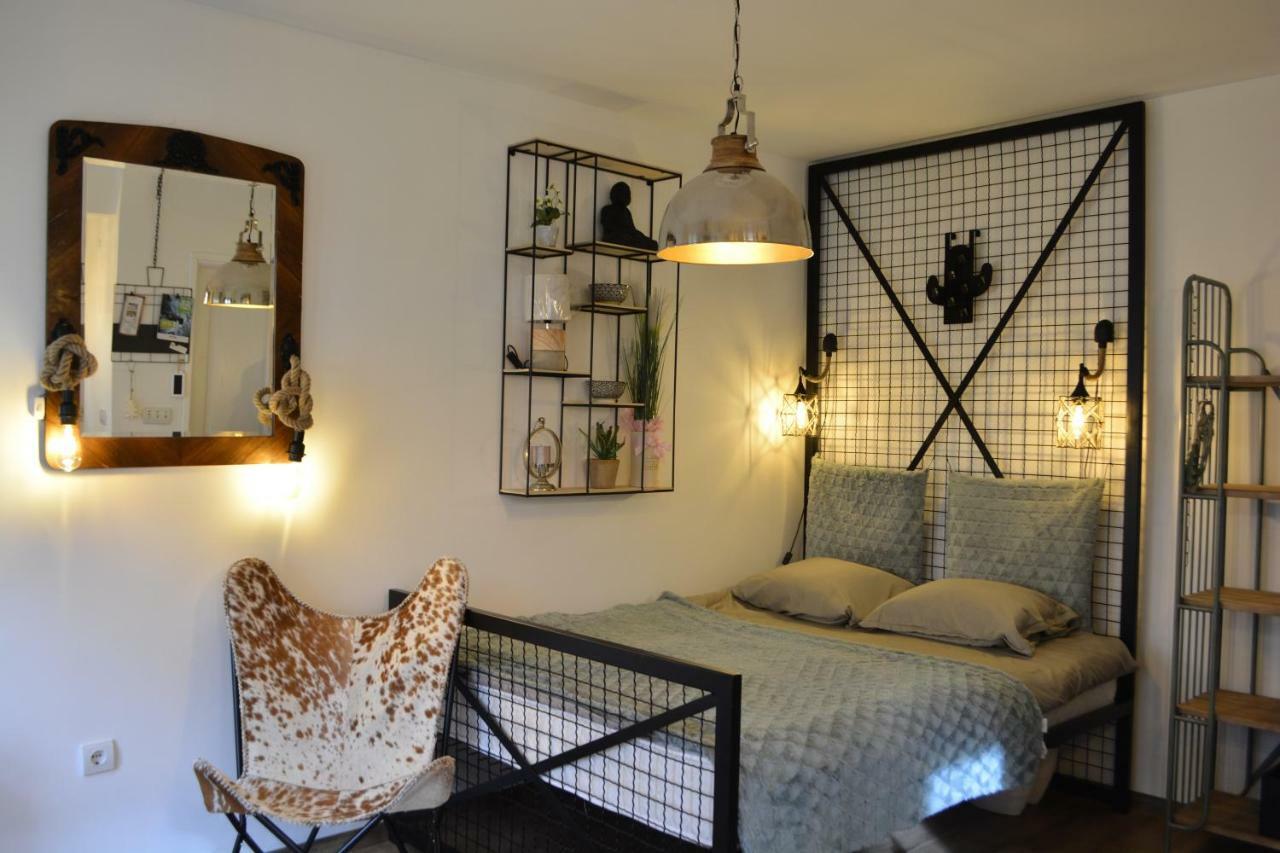 Apartman L&M 采蒂涅 外观 照片