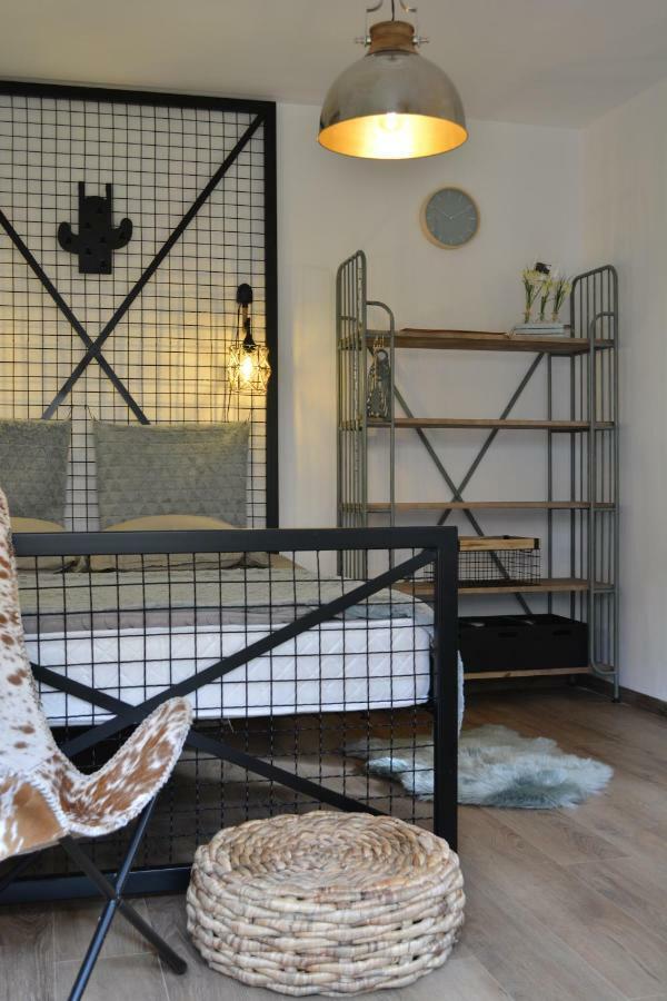 Apartman L&M 采蒂涅 外观 照片